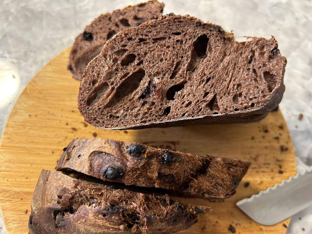 刚出炉的巧克力法棍也太好吃了，谁说巧克力面包不能低糖低卡？