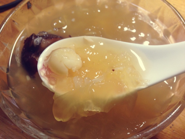 红枣银耳莲子羹