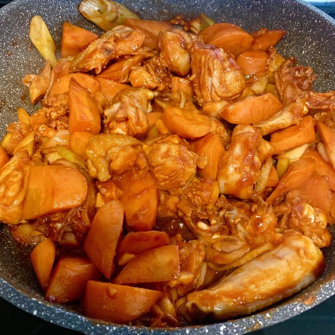 韩式辣炖鸡块•最爱甜辣甜辣的做法