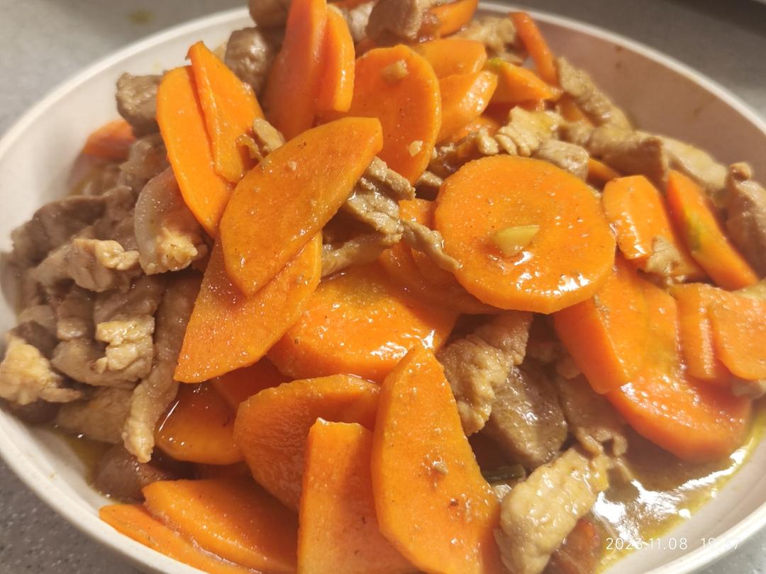 超下饭的胡萝卜炒肉