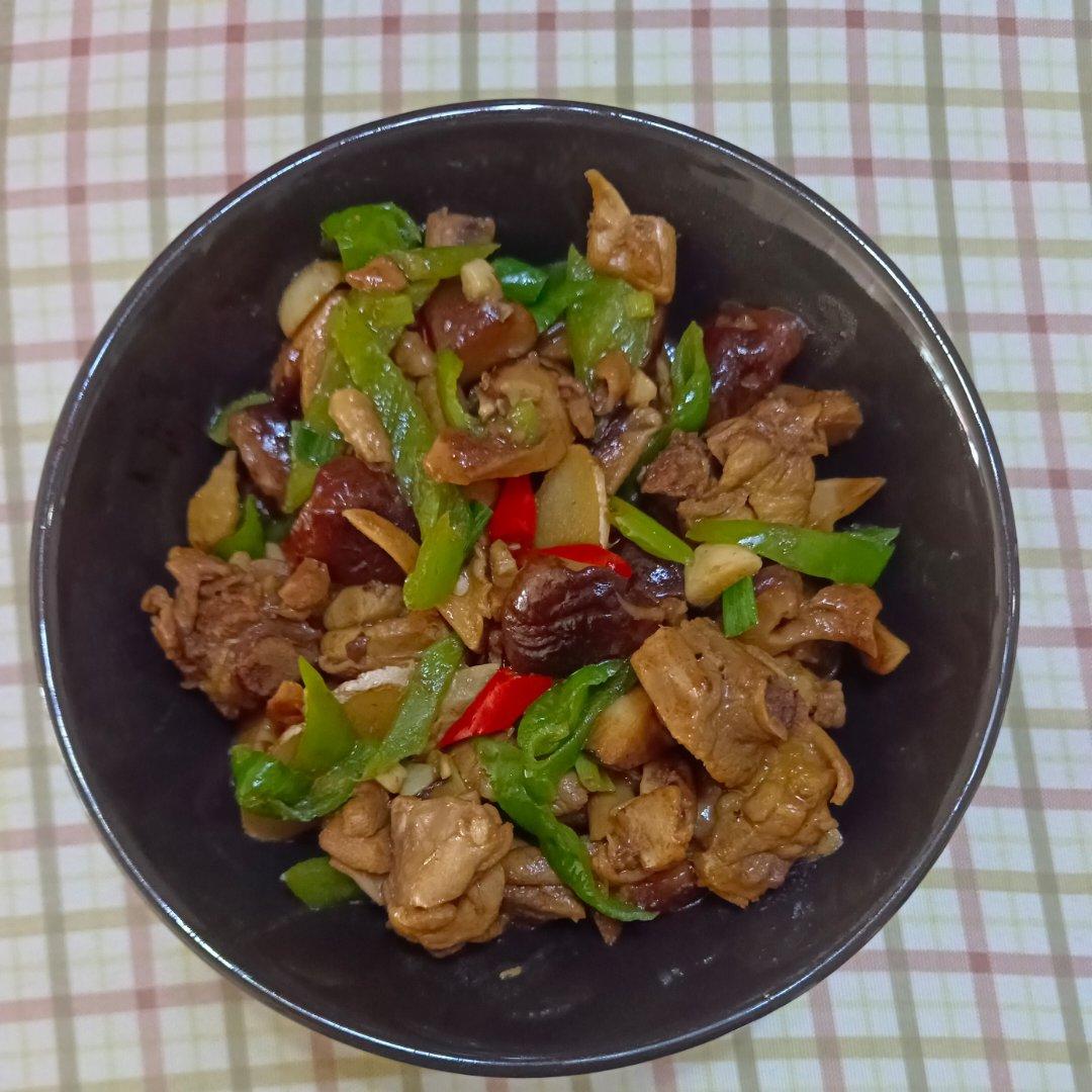 超级下饭的香菇炒鸡