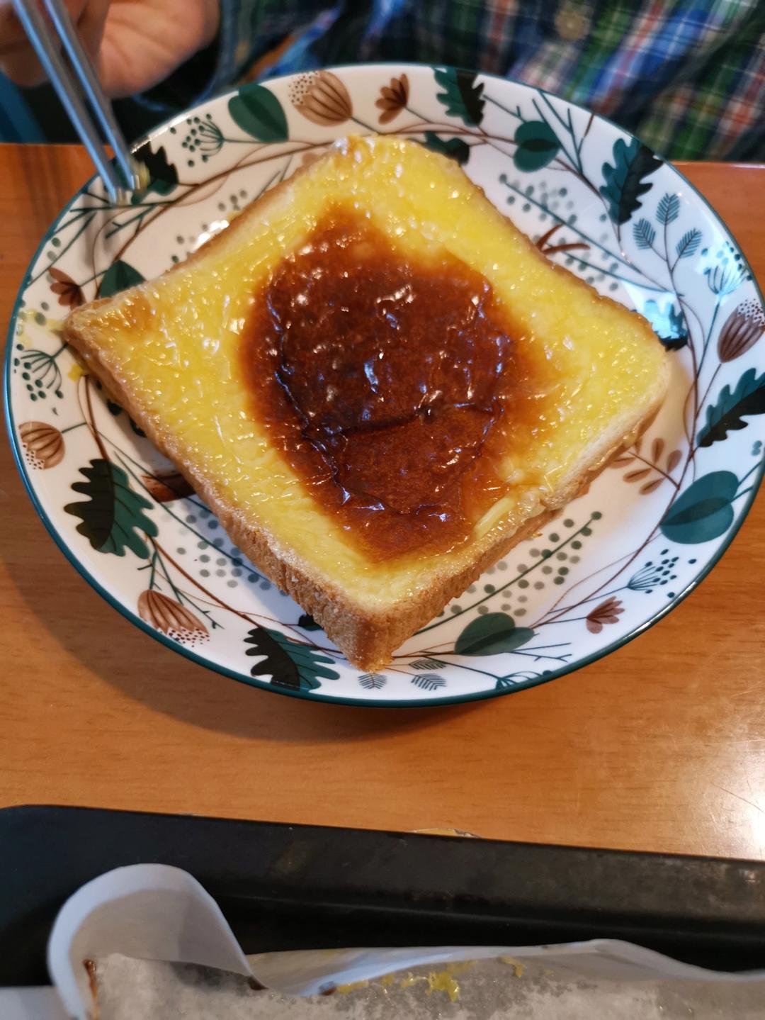 零失败快手岩烧乳酪(熔岩吐司)十分钟网红早餐，好吃哭