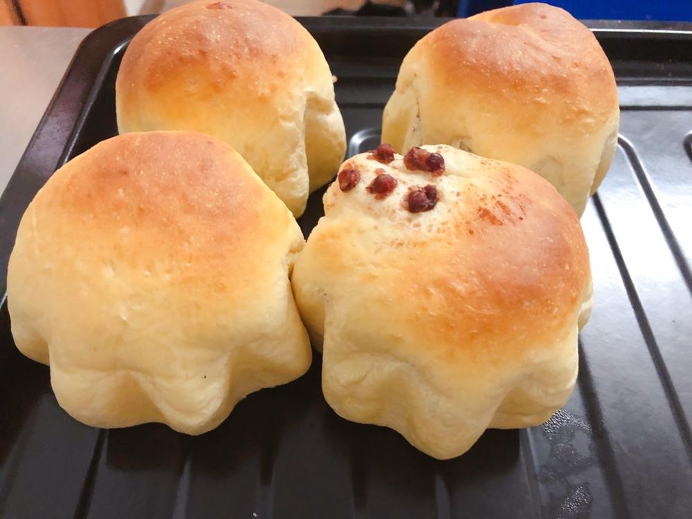 好吃到出炉就被抢光的墨西哥红豆面包