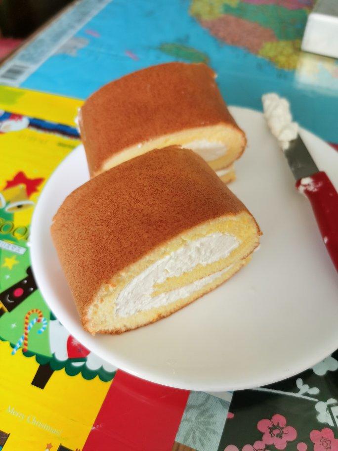 超详细的瑞士卷奶油蛋糕卷原味蛋糕卷的制作方法 饱满不掉皮不开裂（附模具换算方法）