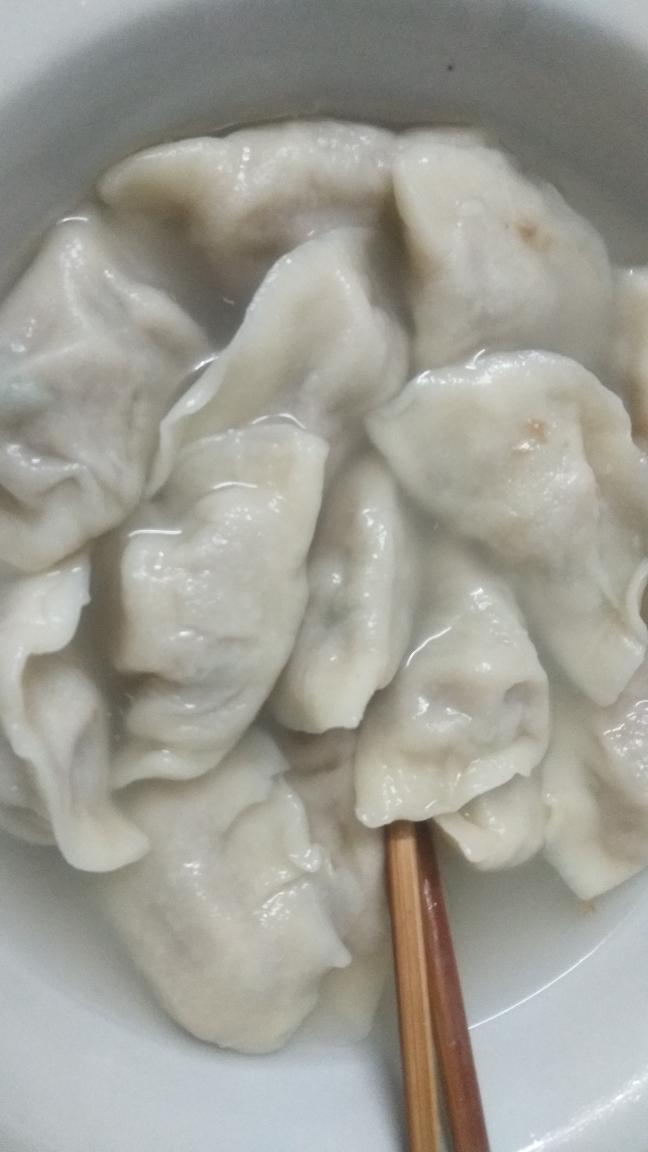 韭菜鸡蛋豆腐香菇木耳营养手擀饺子的做法