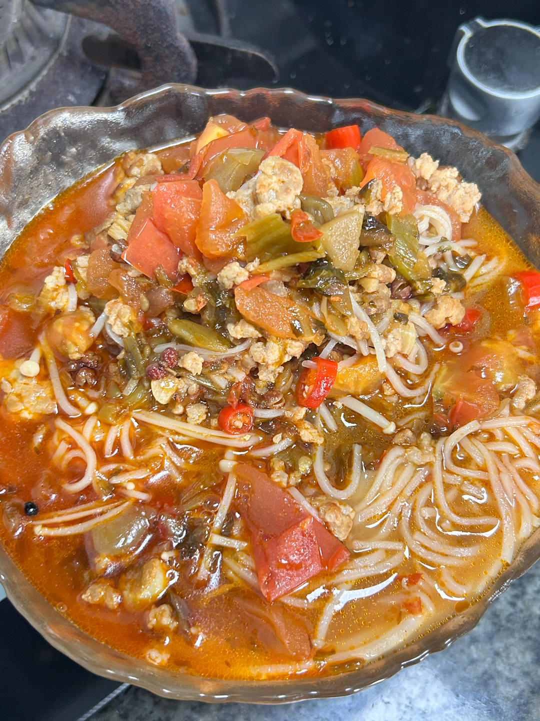 盒马酸菜肉末饵丝（米线也🉑的做法