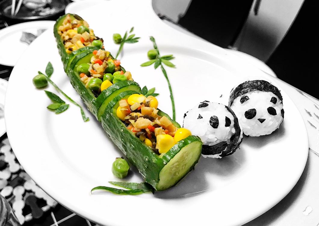 【年味】-节节登高-鸡胸肉沙拉&熊猫饭团