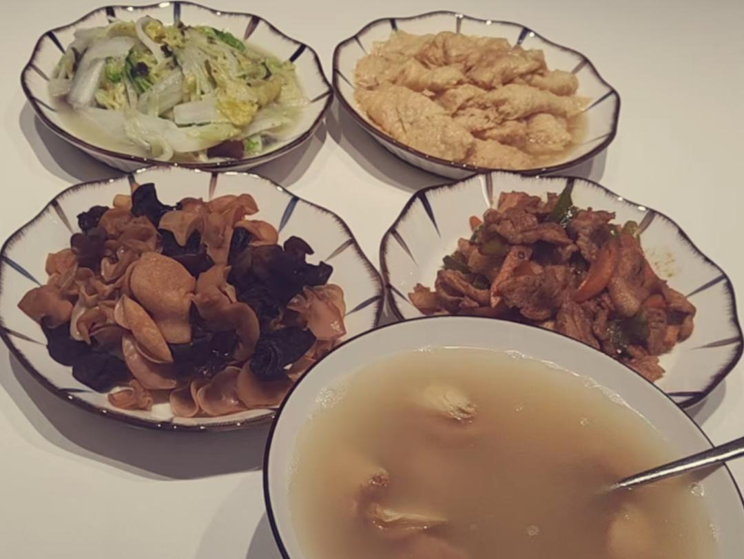 家庭聚餐