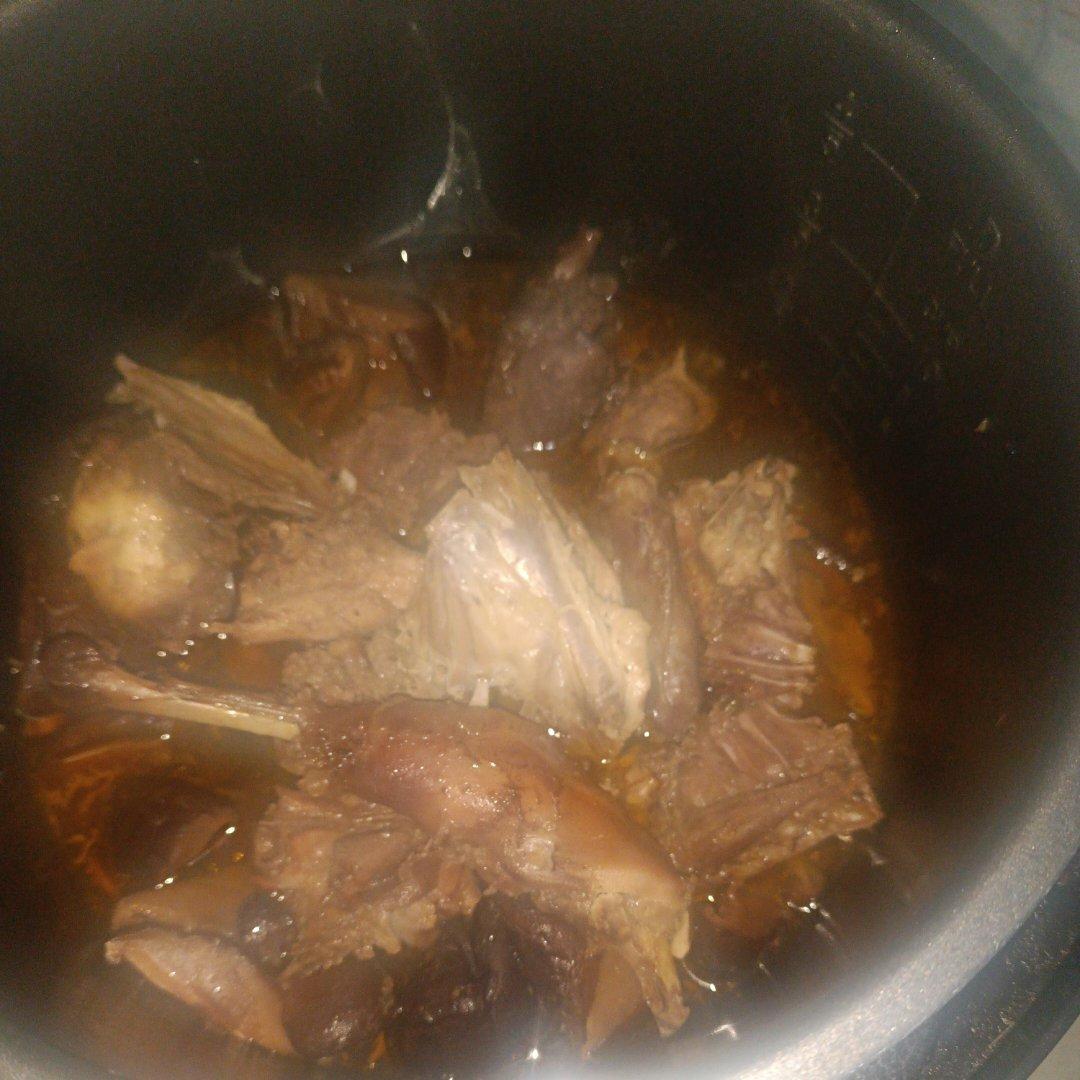 高压锅焖鸡