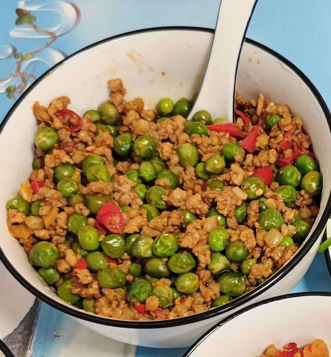 豌豆炒肉沫