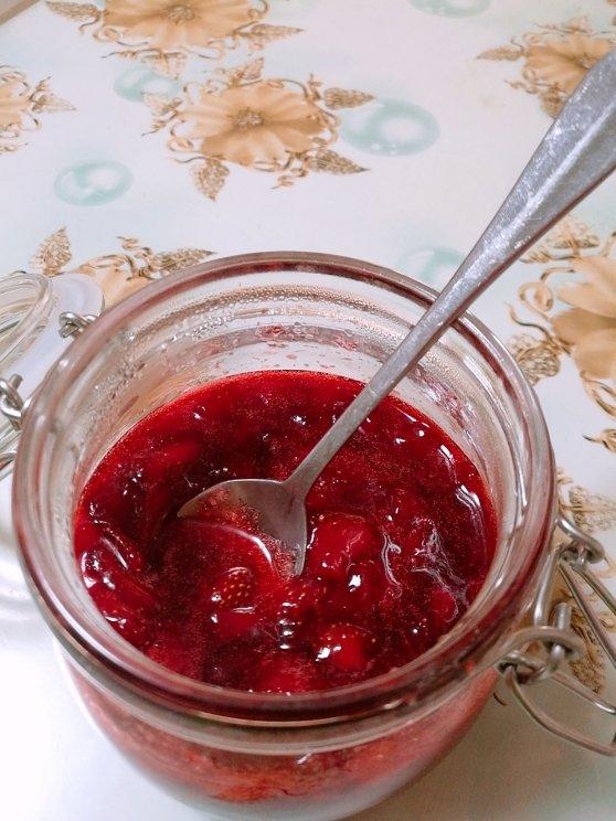 《Tinrry+》草莓果酱和草莓牛奶