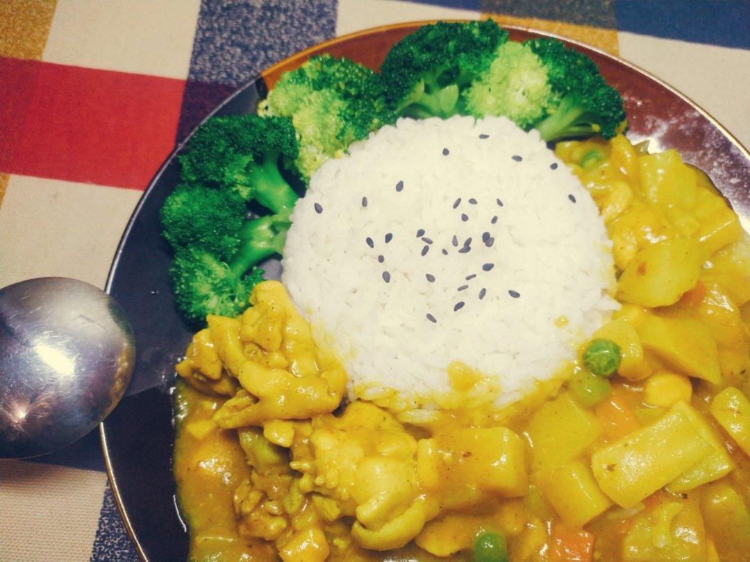 咖喱鸡肉饭（新手也能一次成功）