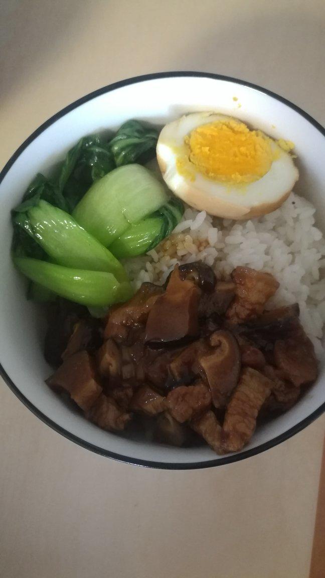 好吃到停不下来的卤肉饭