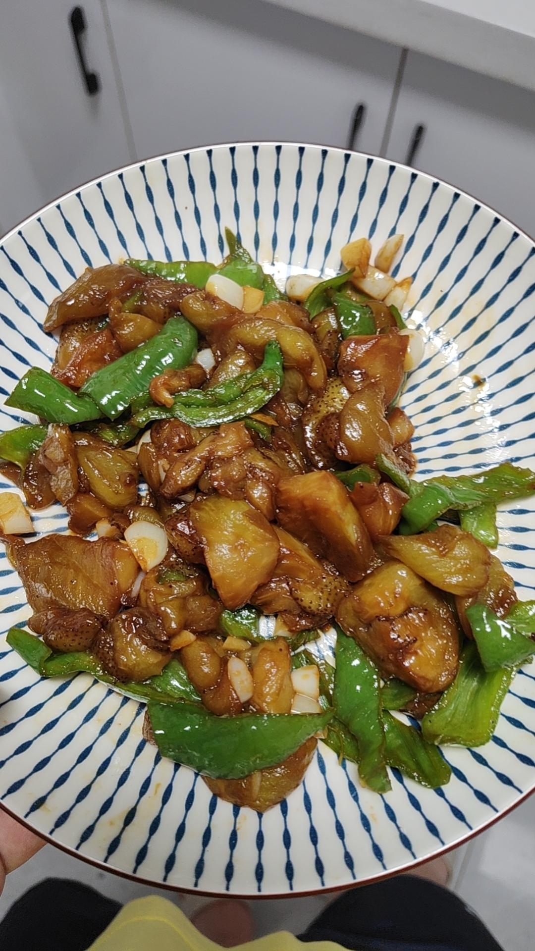 京味儿十足：老北京家常素烧茄子（简单易做零失败，⬇️另附⬇️肉烧版做法🧚‍♀️）