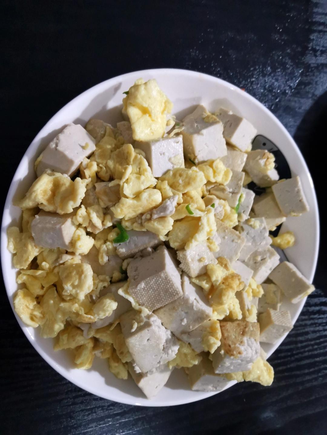 豆腐炒鸡蛋
