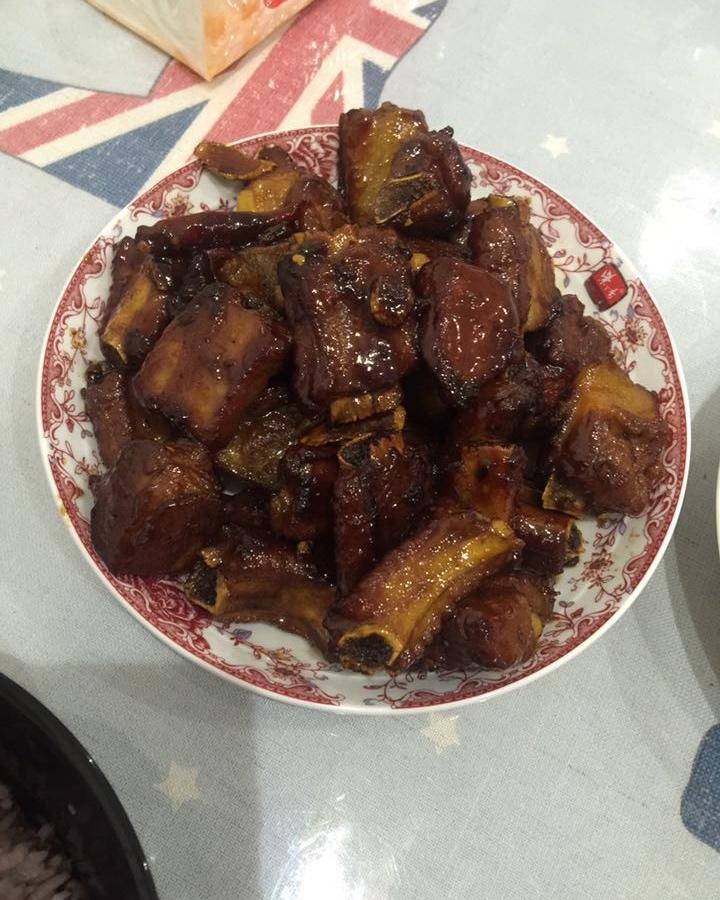 超级好吃的红烧小排