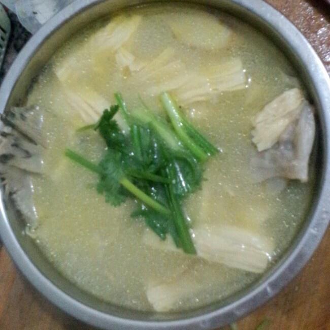 腐竹炖多宝鱼的做法