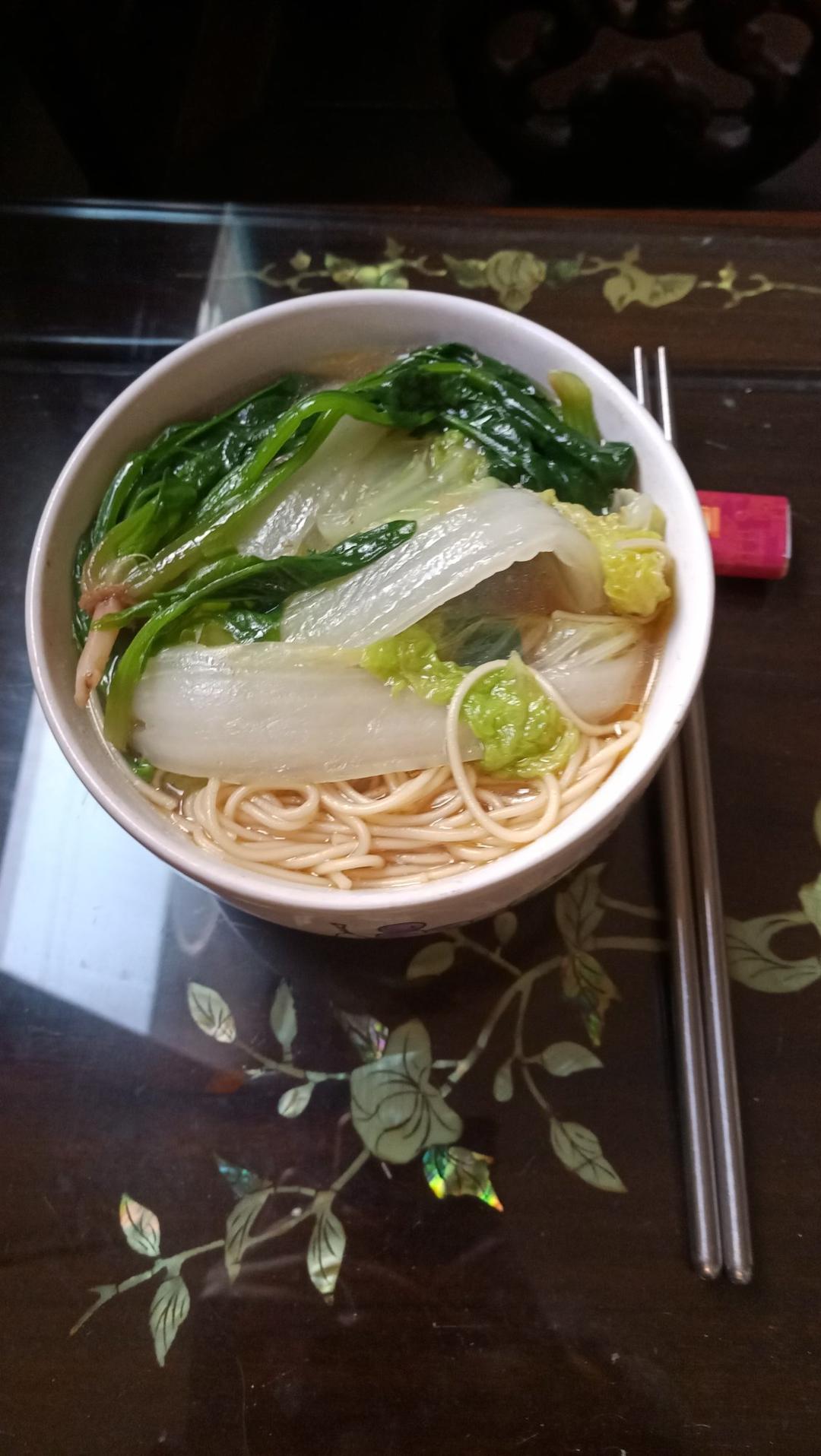 十分钟就能吃上的快手热汤面