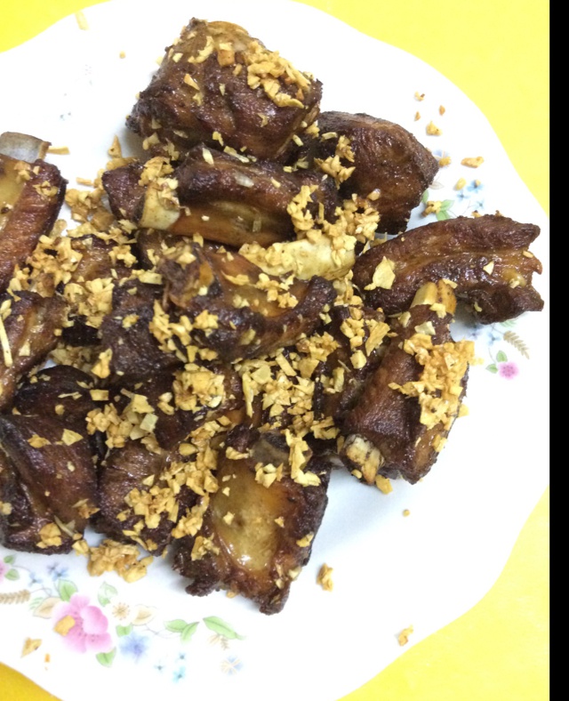 金牌蒜香排骨