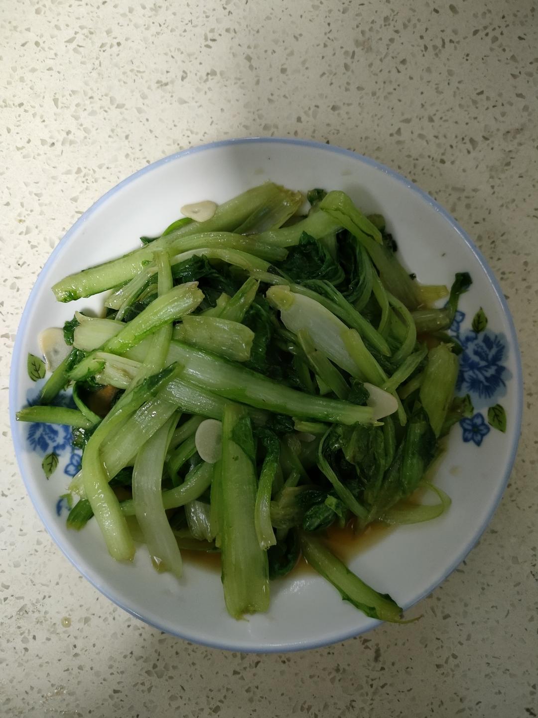 炝炒小白菜（脆爽）