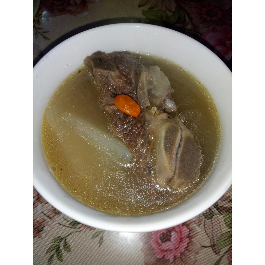 萝卜牛骨汤