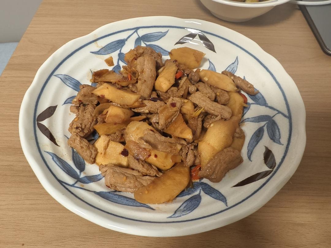 家常菜  好吃下饭的竹笋炒肉