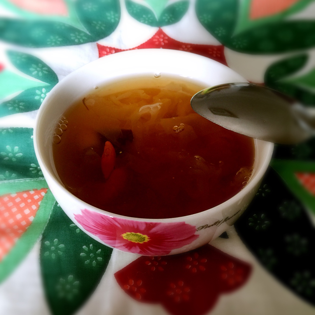 红枣银耳莲子羹