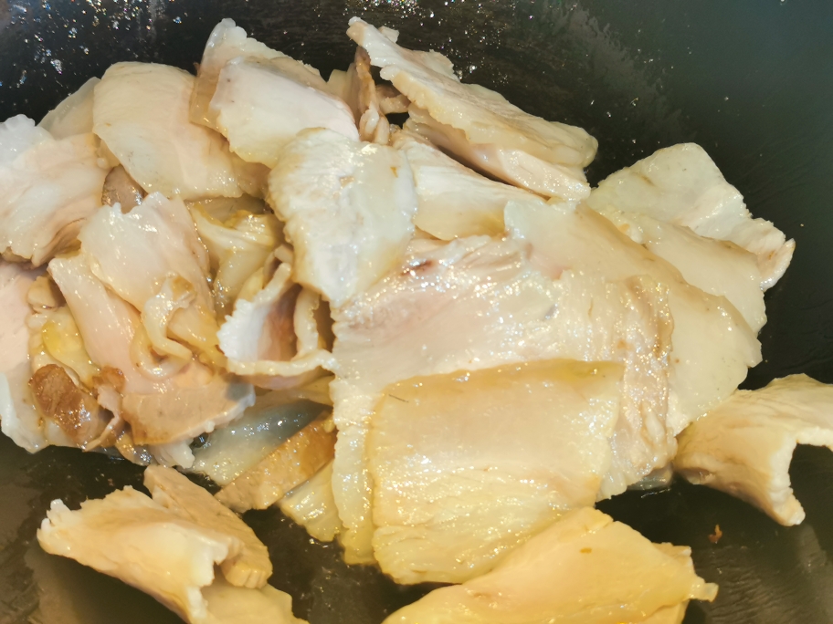 回锅肉——四川苕皮回锅肉的做法 步骤5