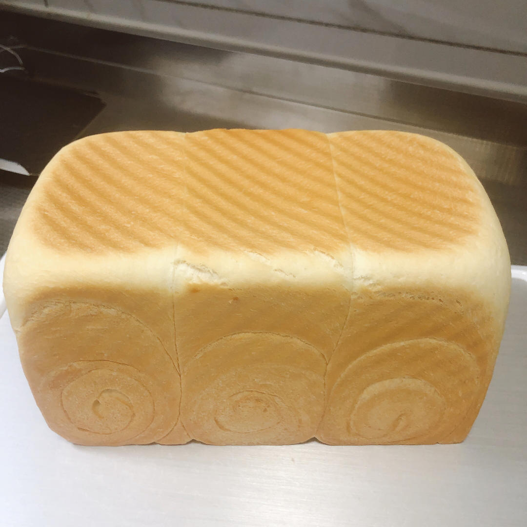 吐司，奶香手撕面包，超级香浓