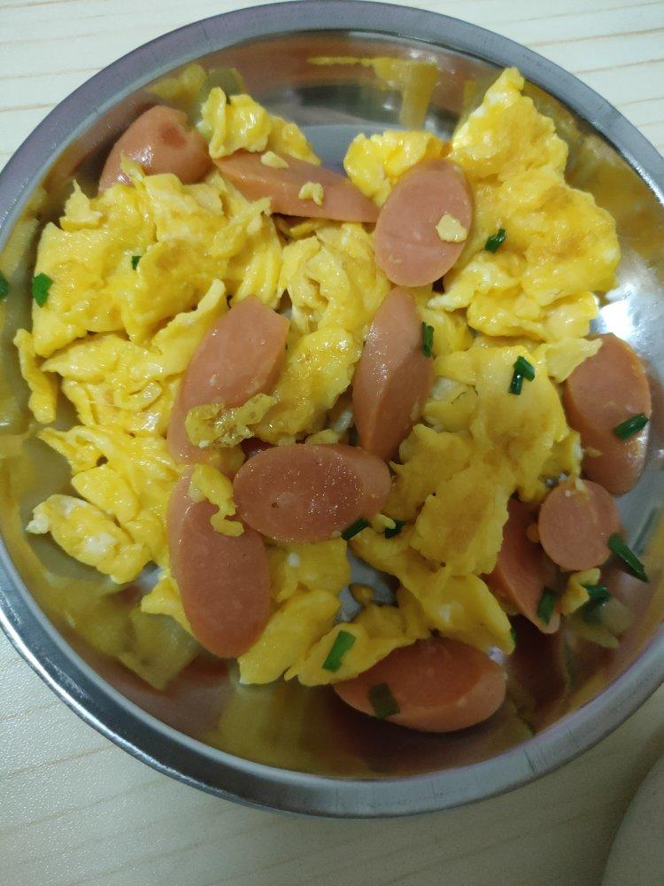 火腿肠炒鸡蛋