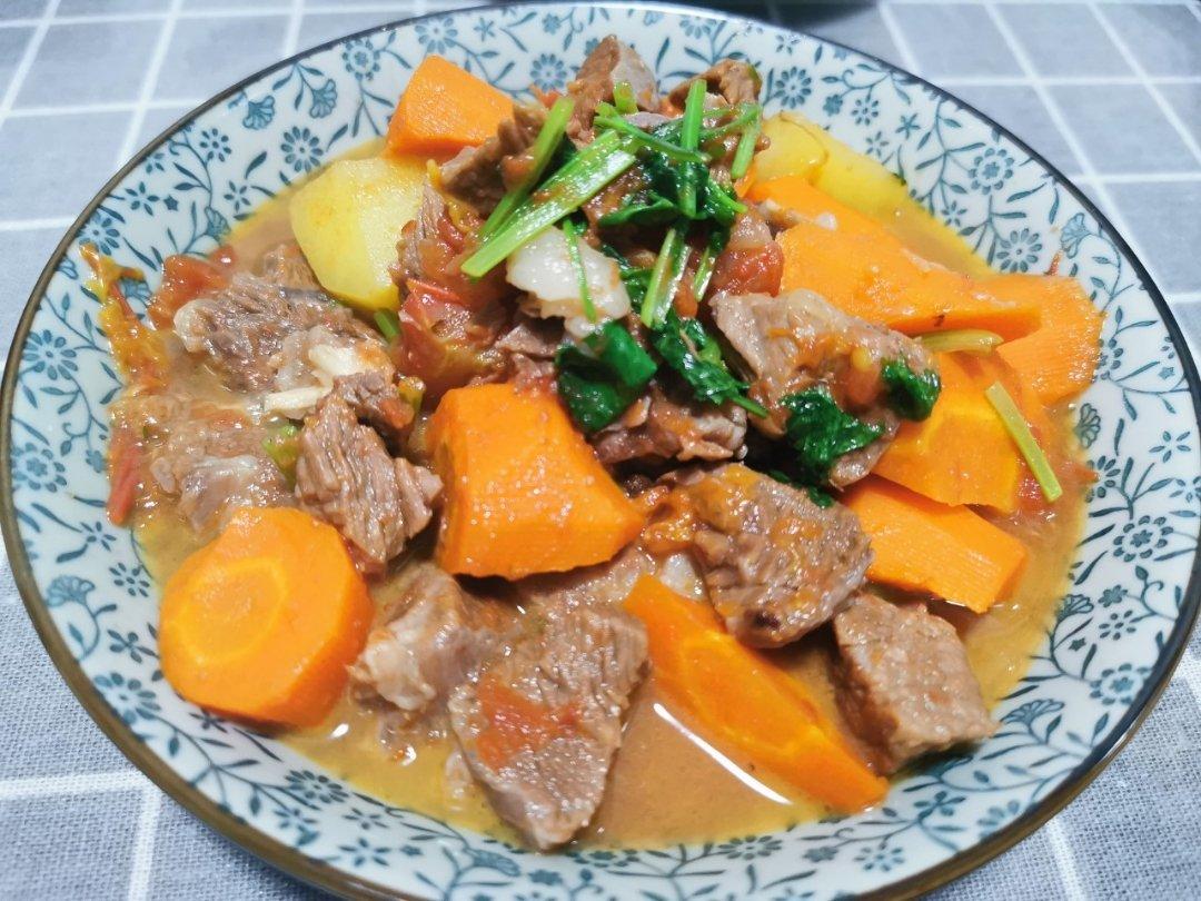 番茄土豆炖牛腩