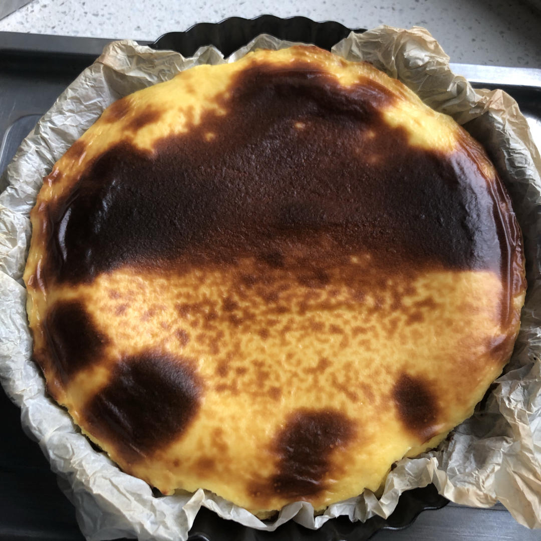 快手的网红basque cheesecake巴斯克焦芝士蛋糕