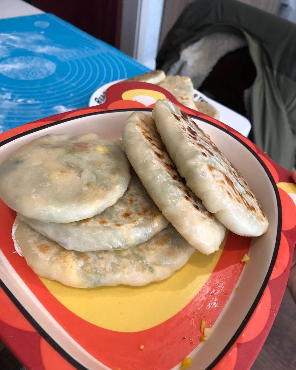 会连续吃八个的萝卜馅饼