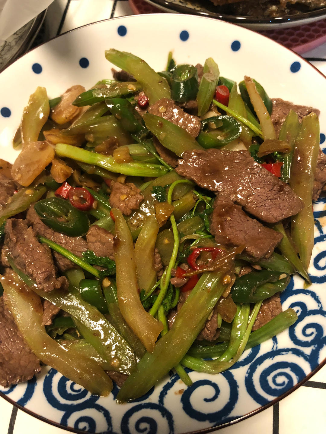 小炒黄牛肉，肉嫩味香！太好吃了简直是米饭杀手！