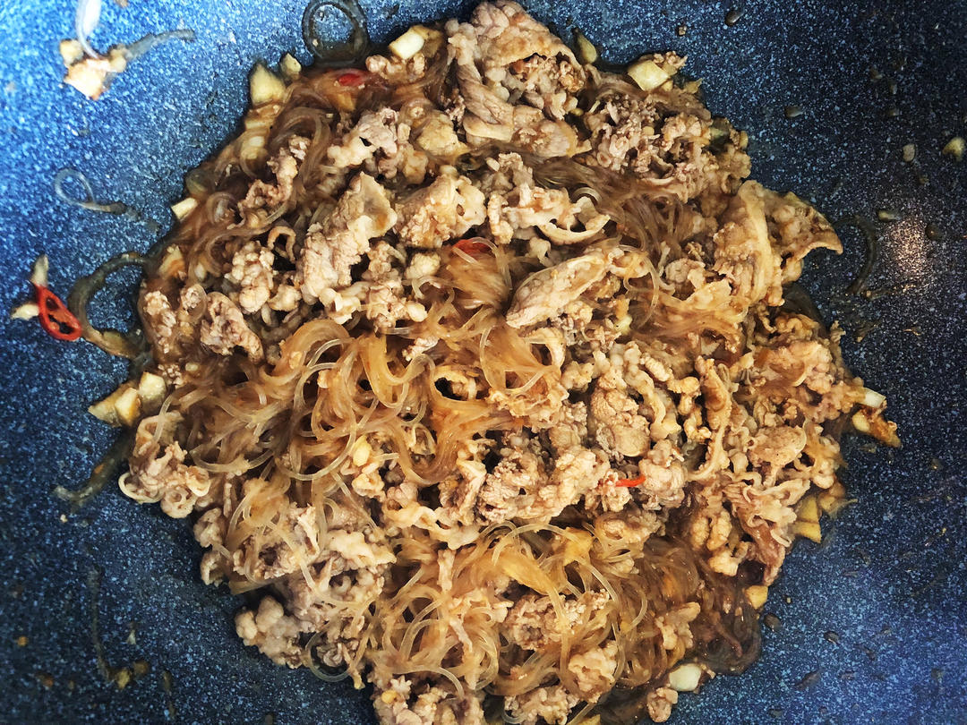 沙茶牛肉粉丝煲