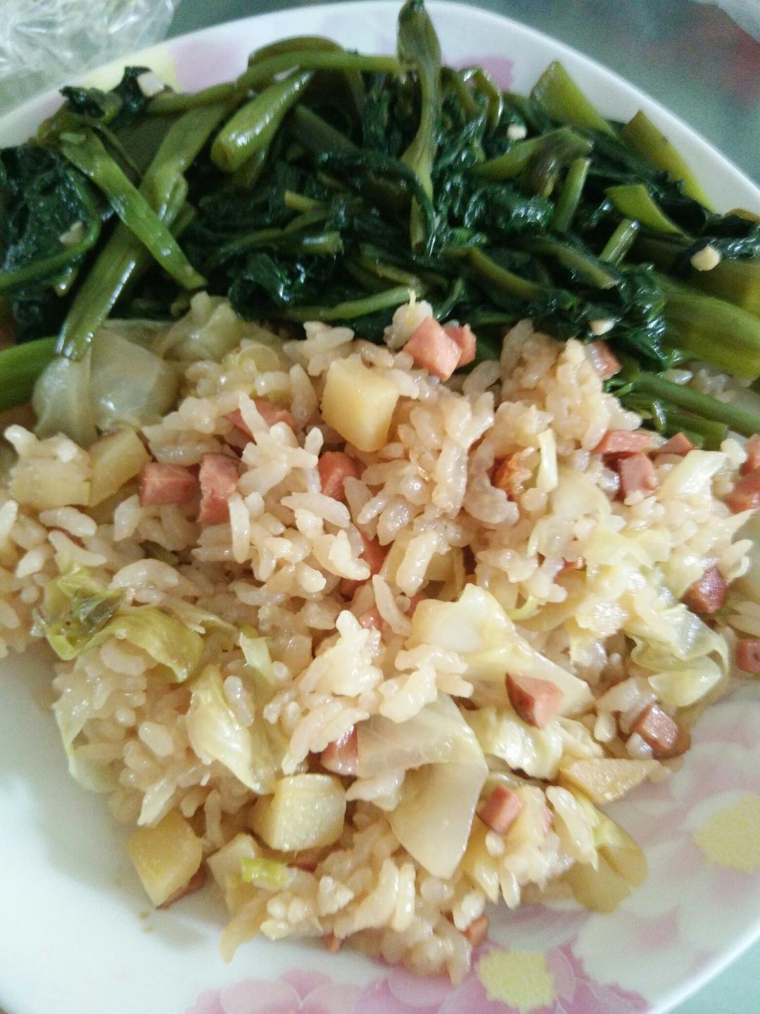 香肠土豆闷饭