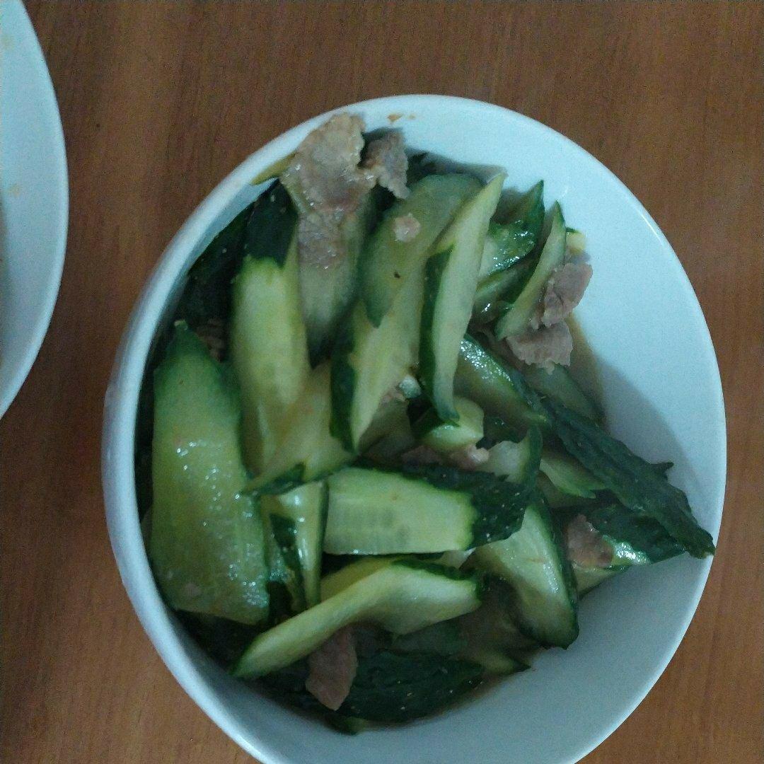 黄瓜炒肉
