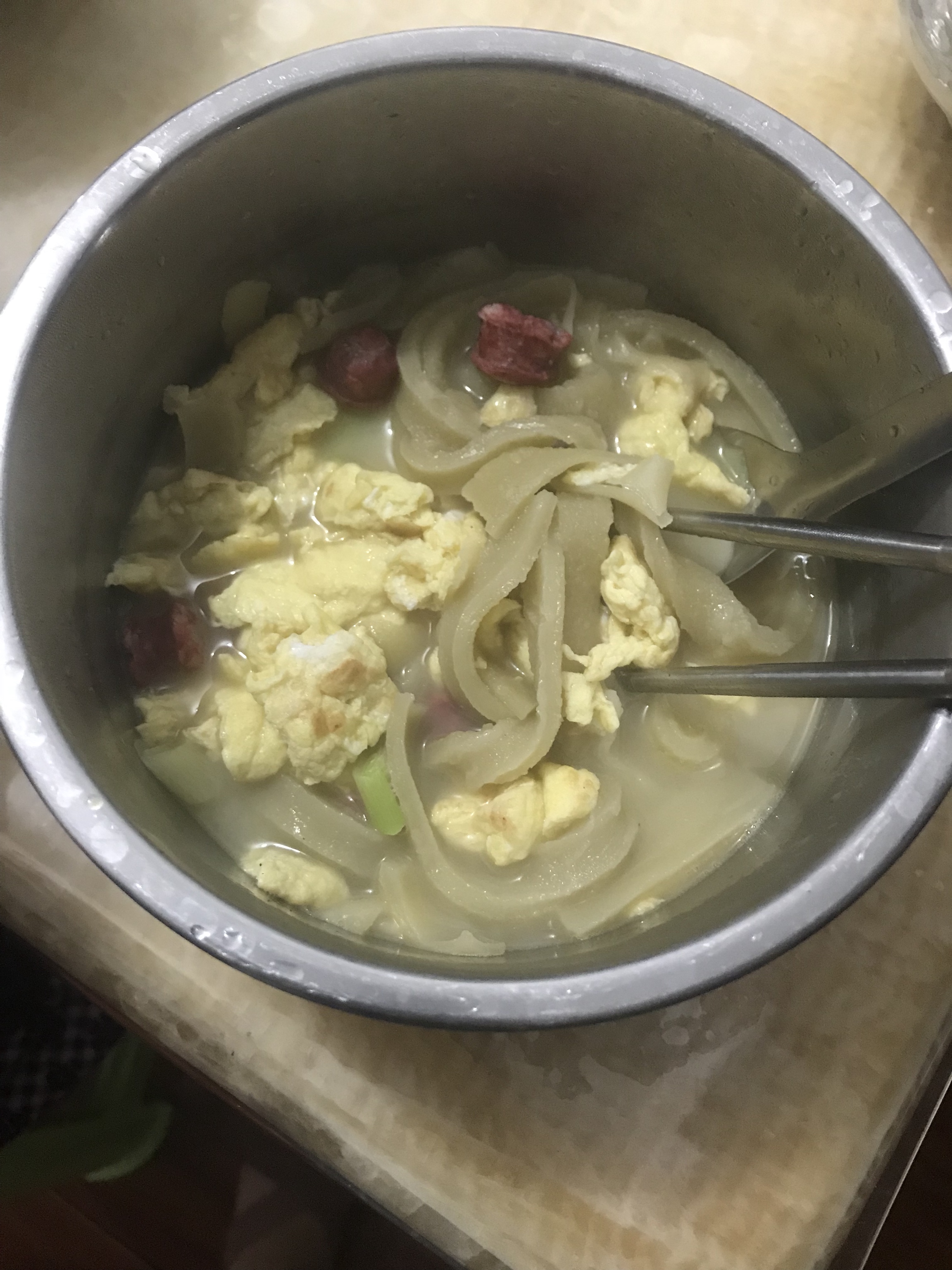 鸡蛋香肠汤面（无麸质/原食）