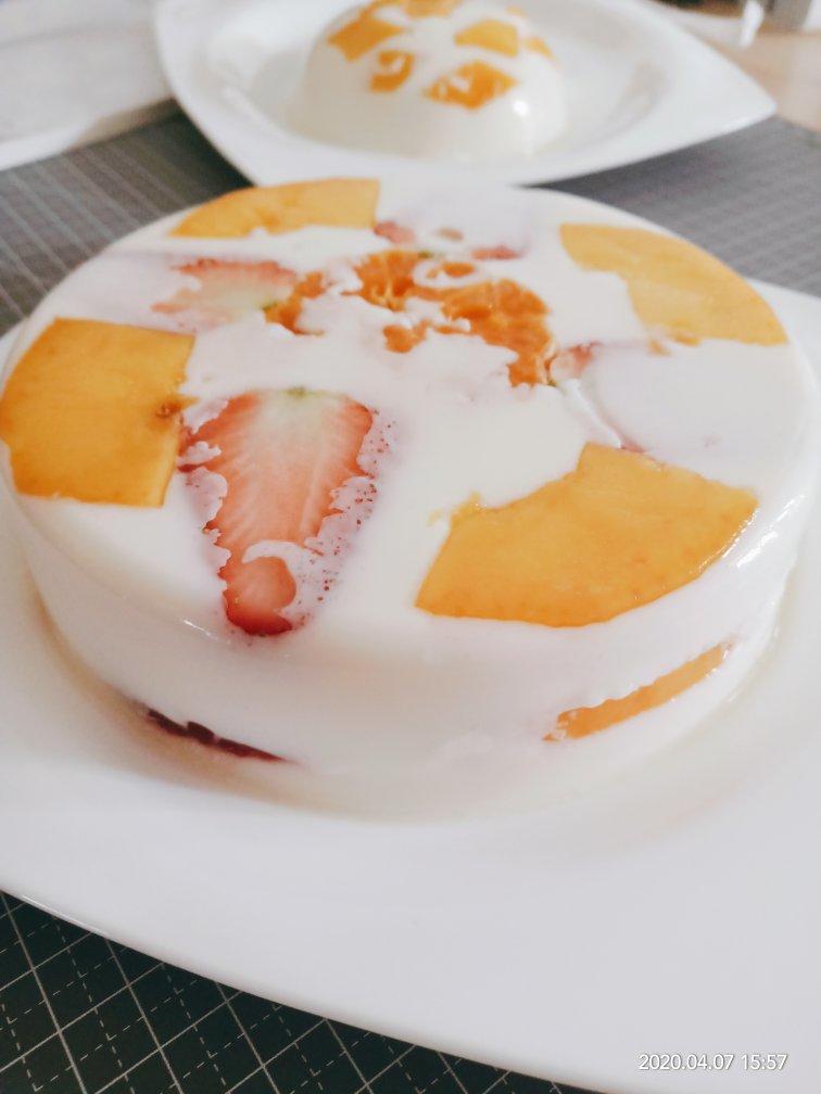 吉利丁片做芒果草莓布丁