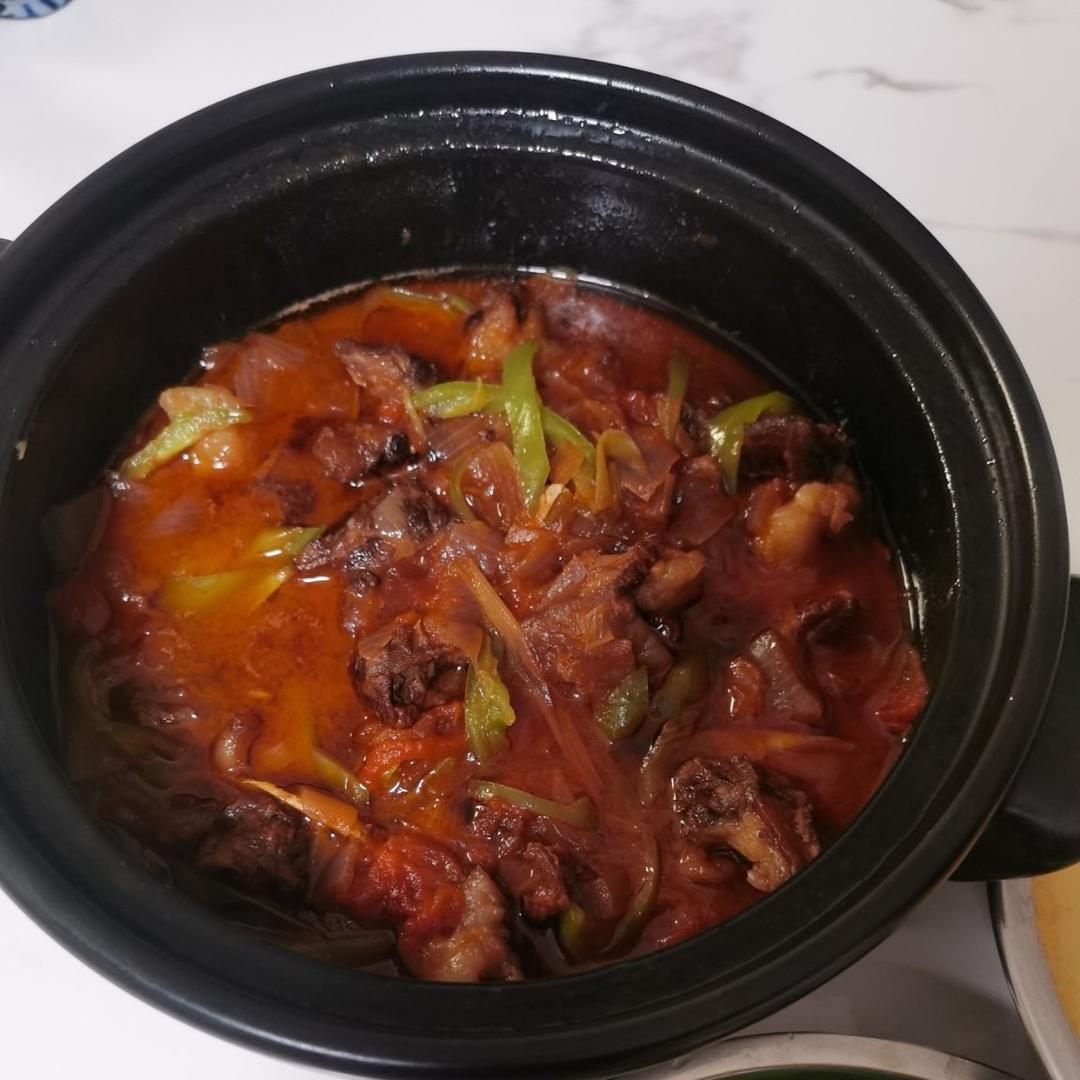番茄炖牛腩