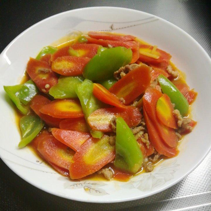 蒜苗红萝卜炒肉