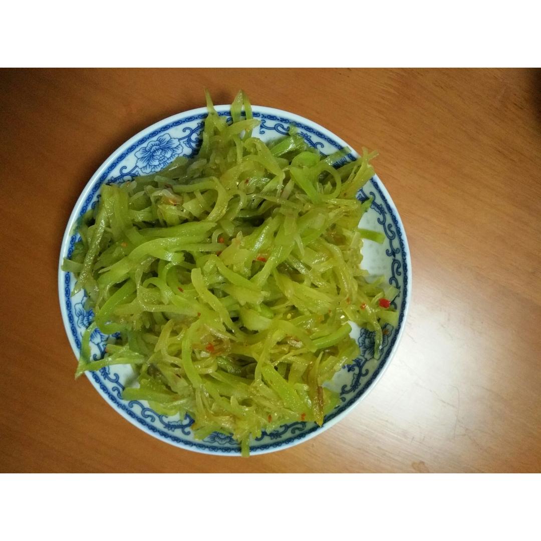 凉拌莴笋