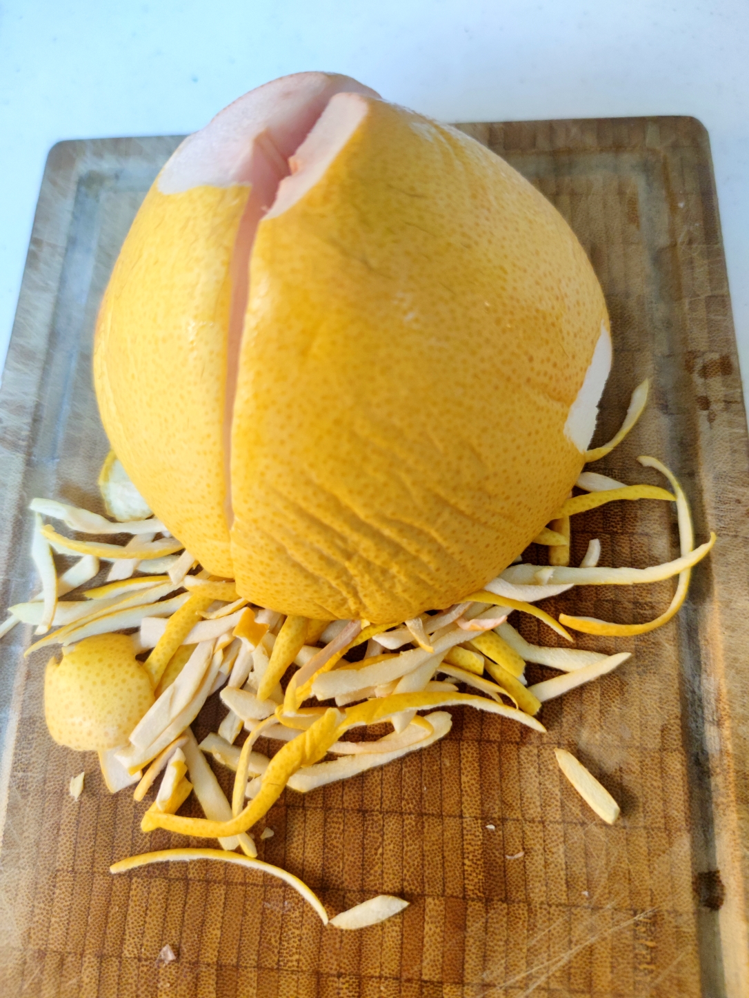 干燥冬季里好吃的润喉柚子皮糖的做法步骤图 大尾巴龙爱美食 下厨房