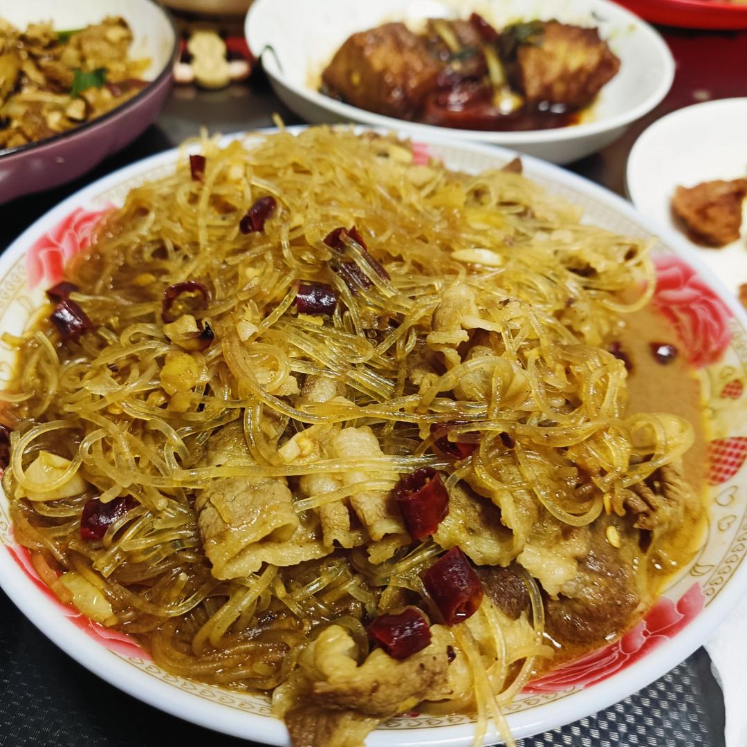 沙茶牛肉粉丝煲