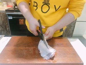 懒人食谱 | 板栗炖鸡焖饭的做法 步骤3