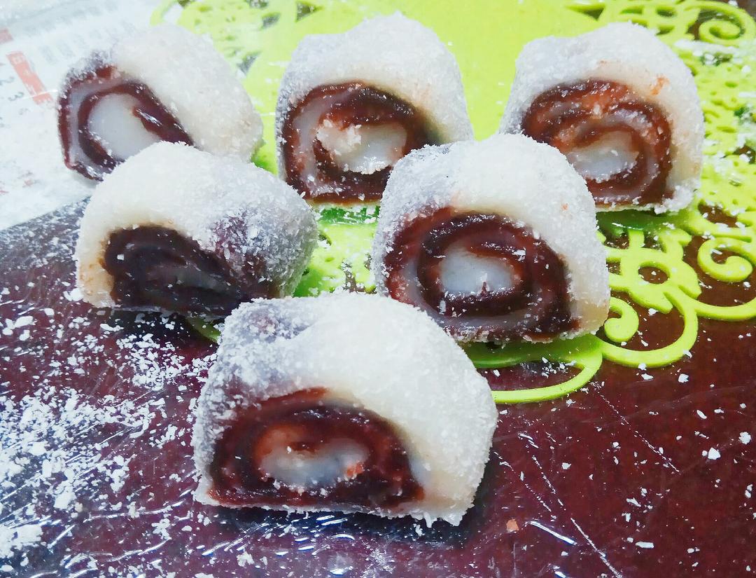 椰蓉豆沙糯米卷