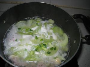 咸蛋白瓜汤的做法 步骤6