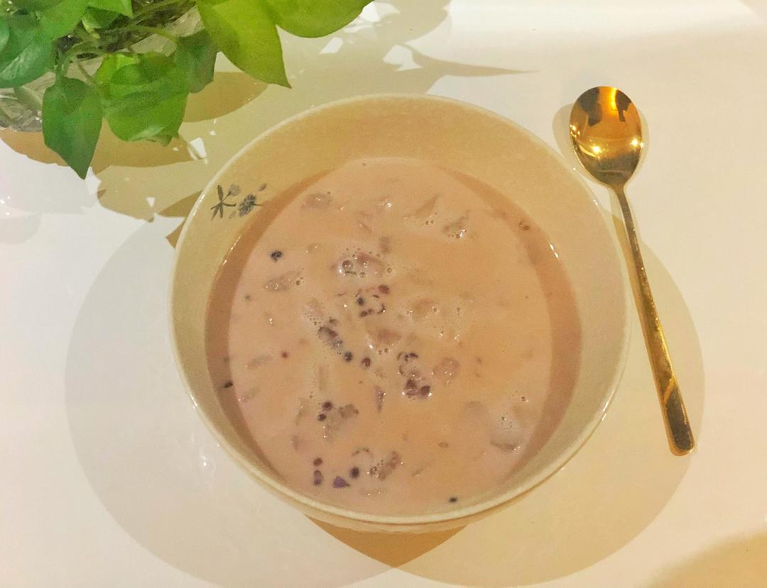 尧尧宝贝11做的芋头椰奶甜汤