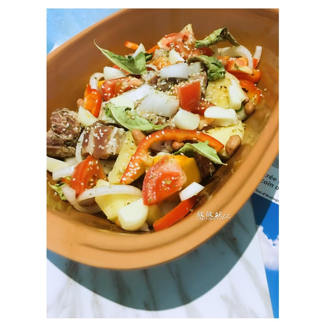 德国陶锅烤排骨土豆杂拼