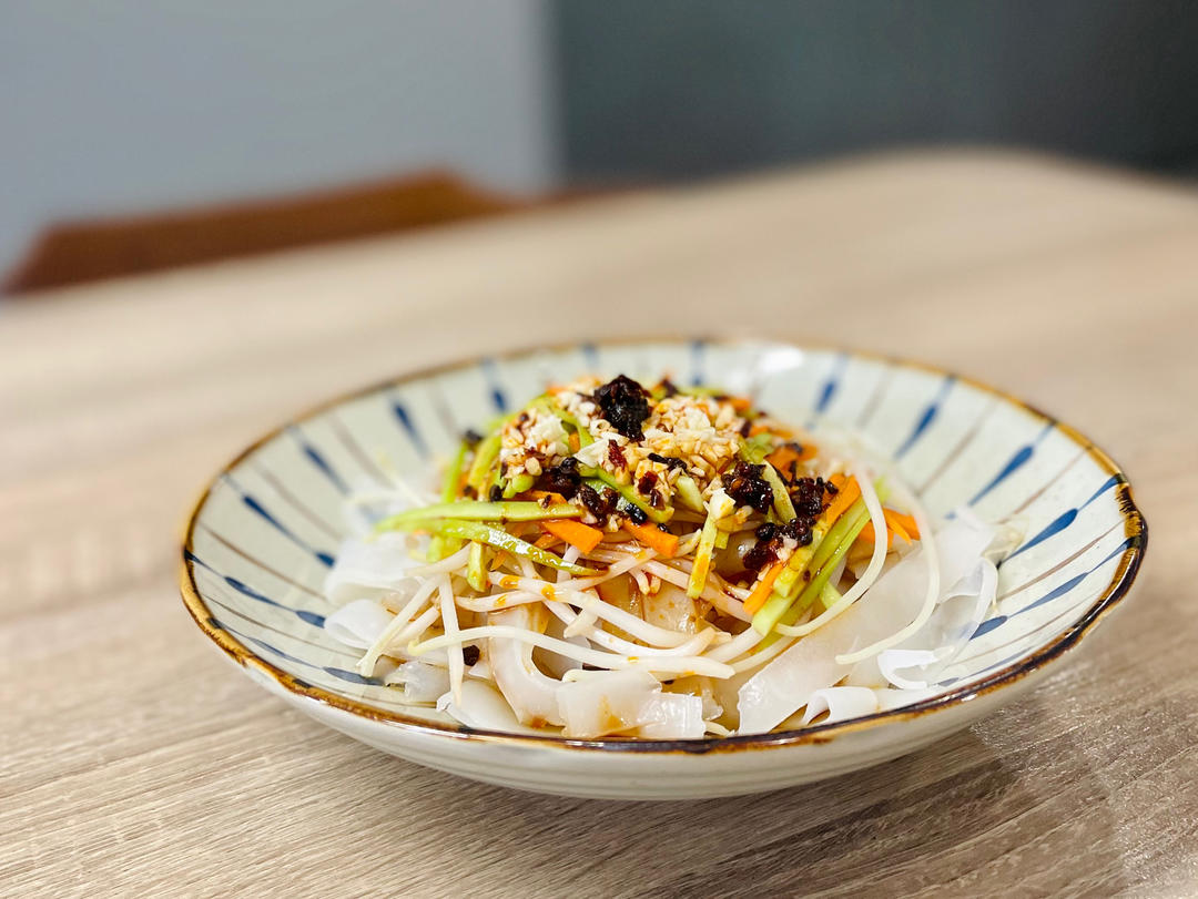 凉皮-家庭自制（告诉你自己做更劲道的秘诀）